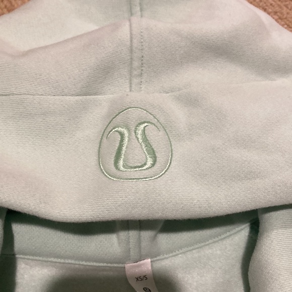 NWT Lululemon mint scuba 1/2 zip - Picture 4 of 4
